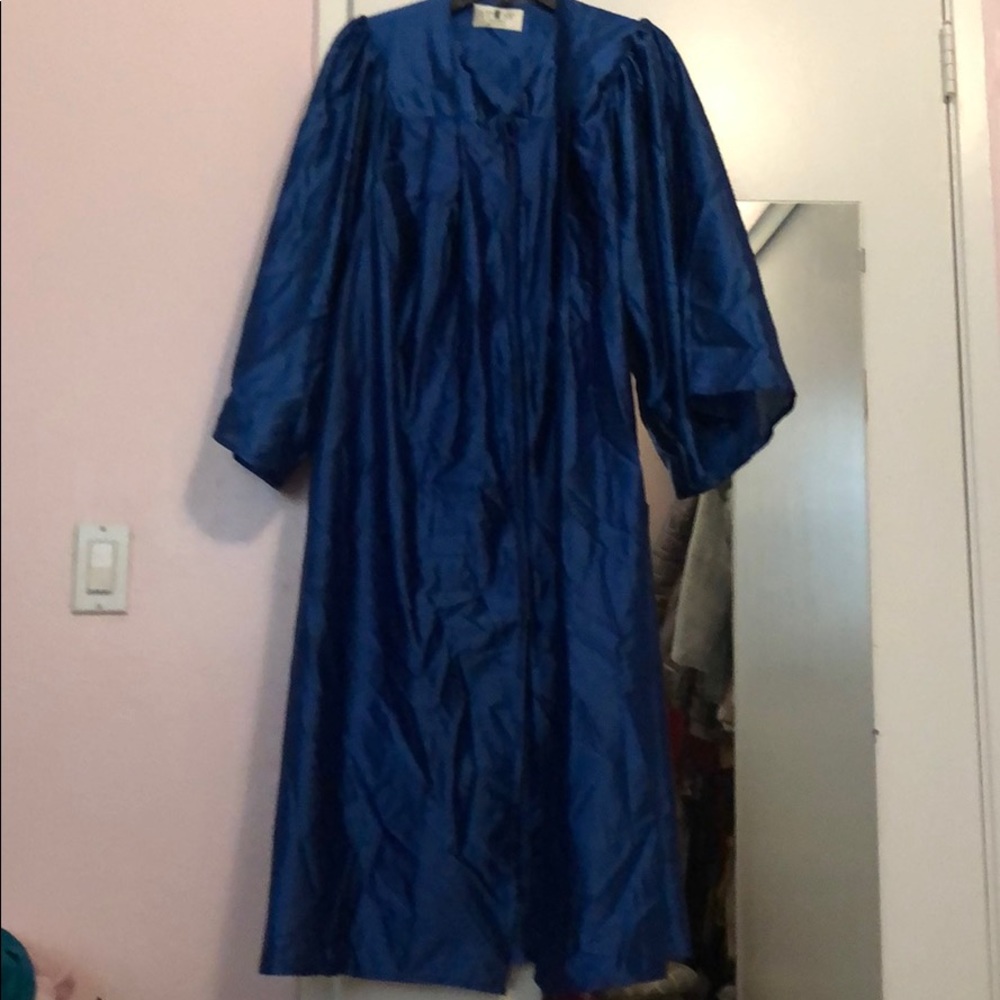 Graduation gown